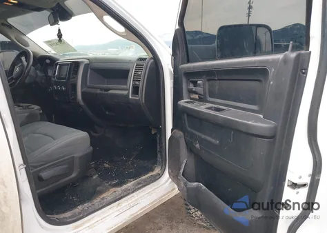 2013 Ram 2500 Tradesman z USA, uszkodzony, nr VIN 3C6UR5HL2DG557777